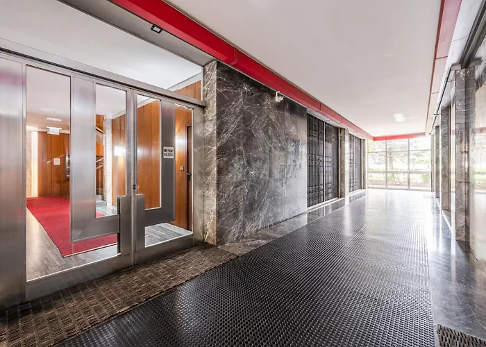 Bononia Palace 3 * בולוניה