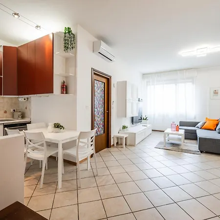 Διαμέρισμα Bononia Palace 3 *